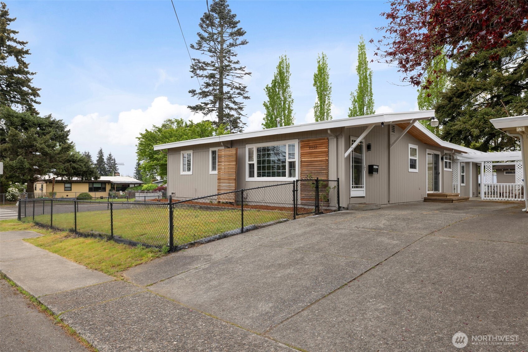 2502 Northeast 7th Street Renton, WA 98056 - Photo 1 of 24