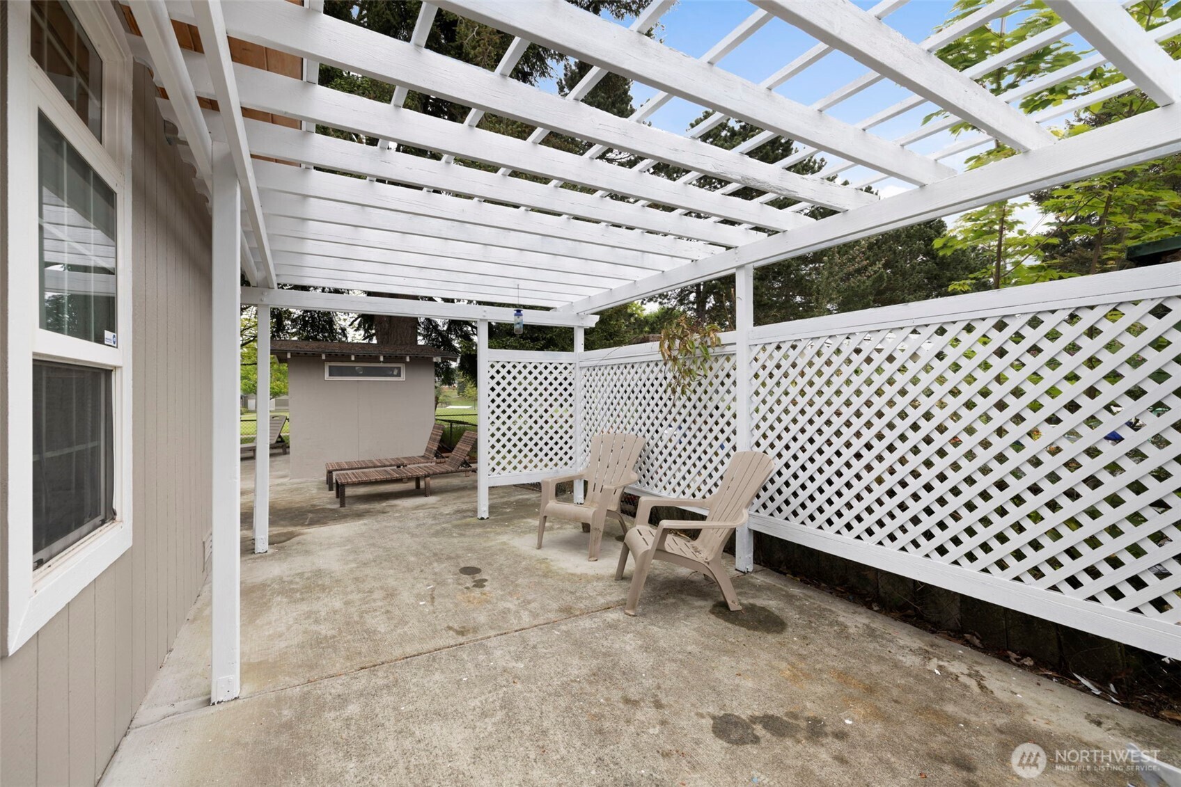 2502 Northeast 7th Street Renton, WA 98056 - Photo 18 of 24