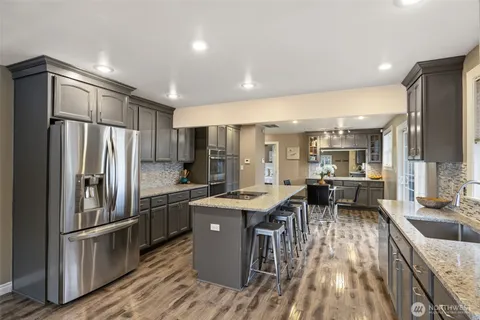 $674,900 | 2502 Northeast 7th Street, Renton, WA 98056