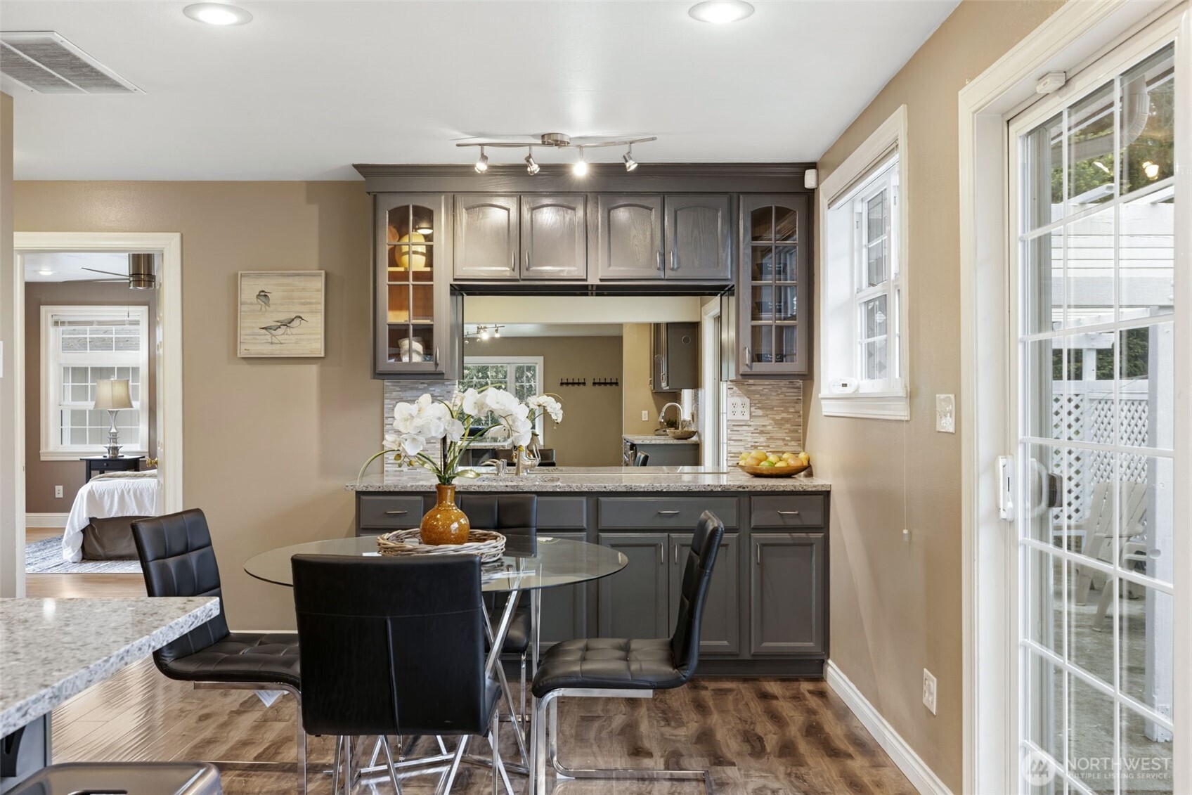 2502 Northeast 7th Street Renton, WA 98056 - Photo 8 of 24