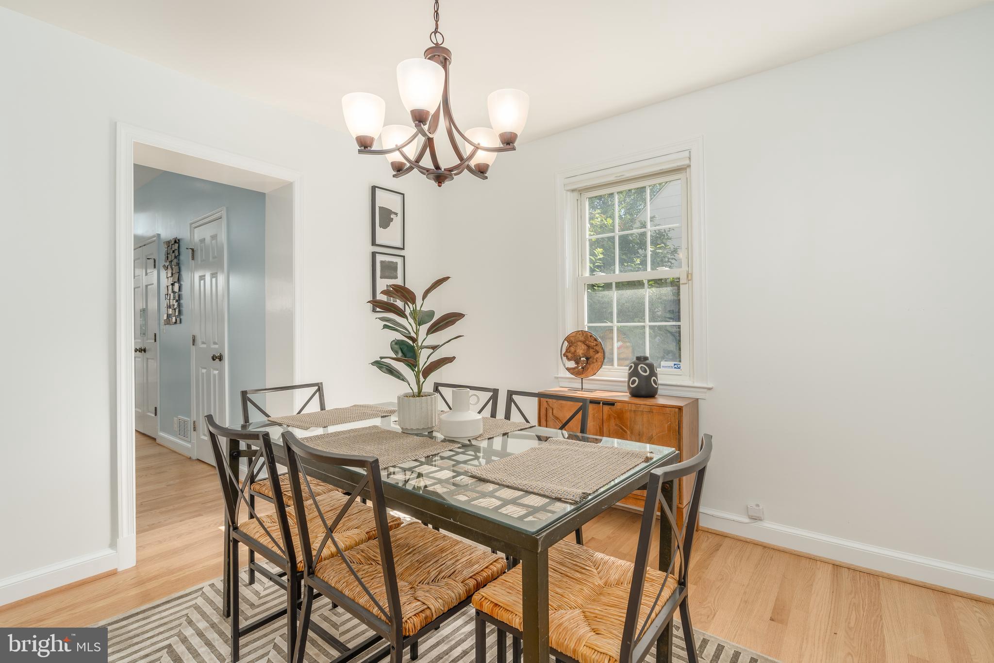 1909 August Drive Silver Spring, MD 20902 - Photo 9 of 37 Dining room