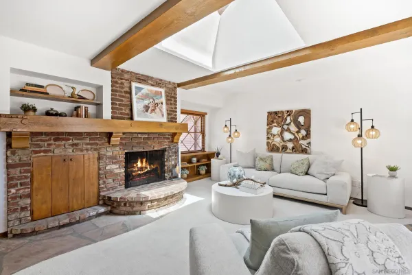 $949,000 | 324 Hilltop Drive, Chula Vista, CA 91910