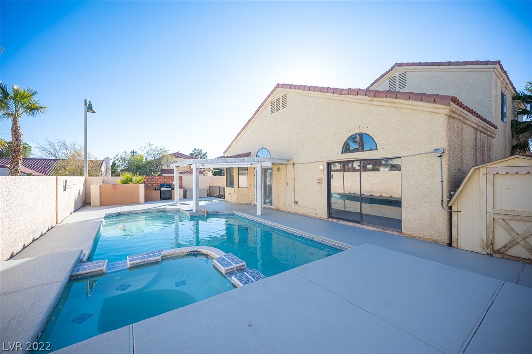 3328 Agustine Circle Las Vegas, NV 89117 - Photo 3 of 66