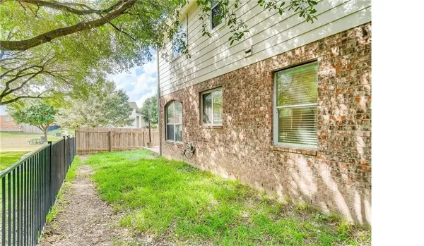 $2,095 | 1821 Briarton Lane North, Round Rock, TX 78665