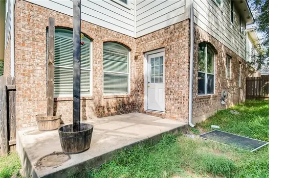 $2,095 | 1821 Briarton Lane North, Round Rock, TX 78665