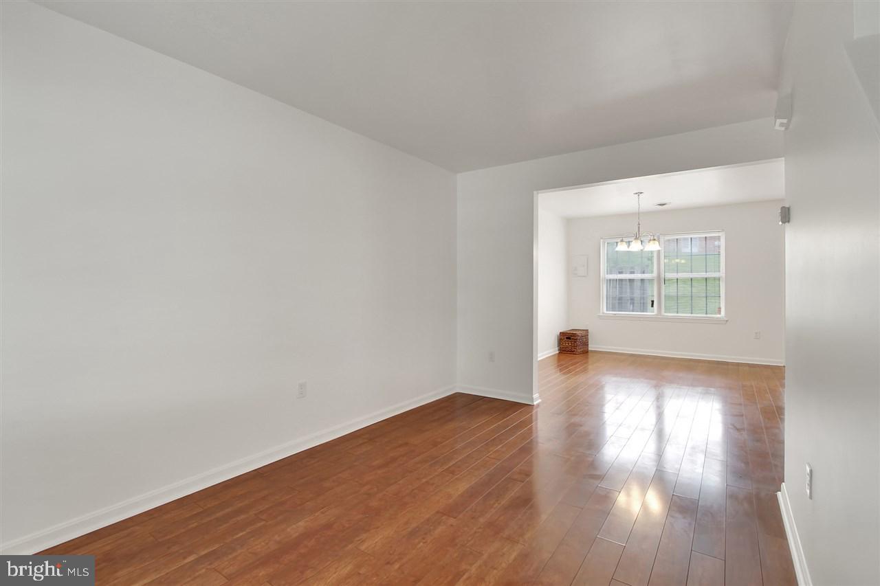 2940 Robin Road York, PA 17404 - Photo 2 of 27 Gallery Image 2