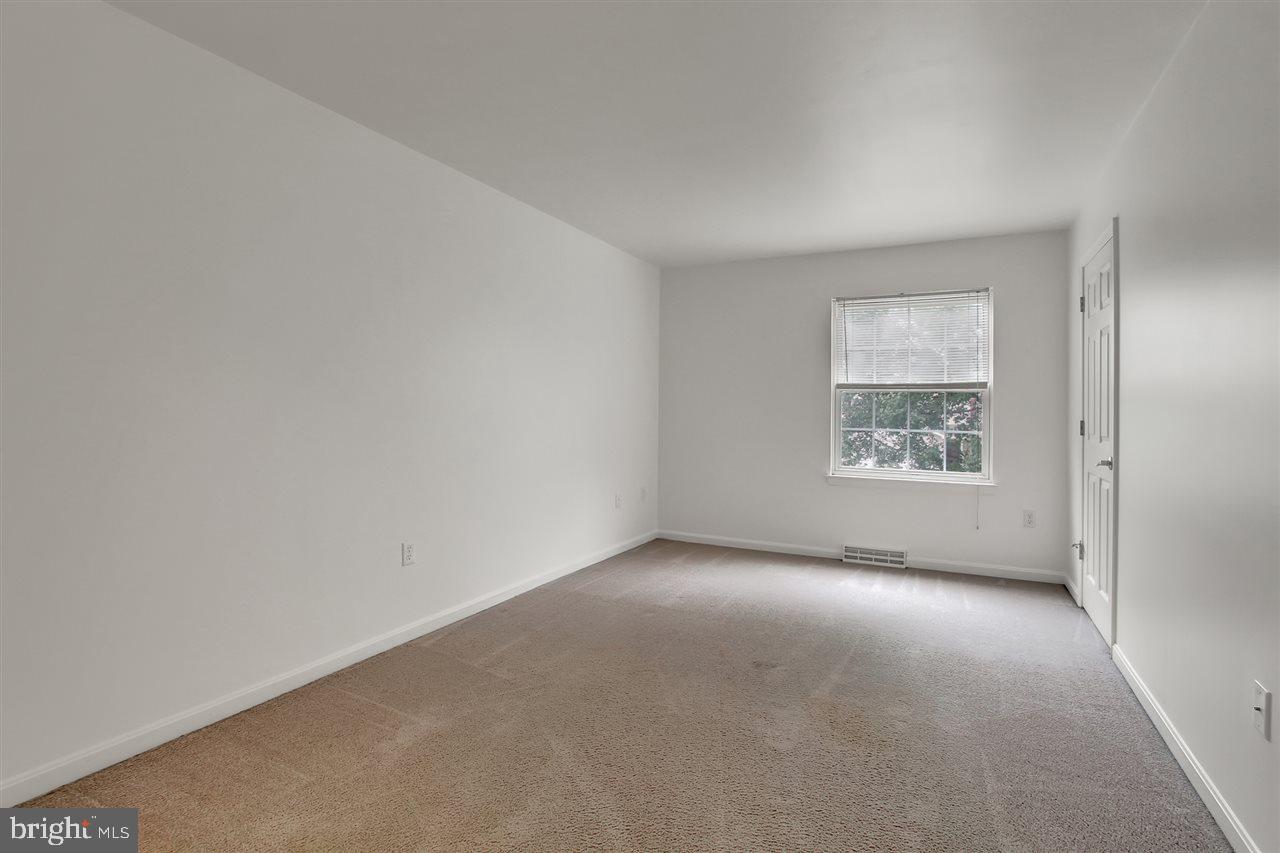 2940 Robin Road York, PA 17404 - Photo 15 of 27 Gallery Image 15