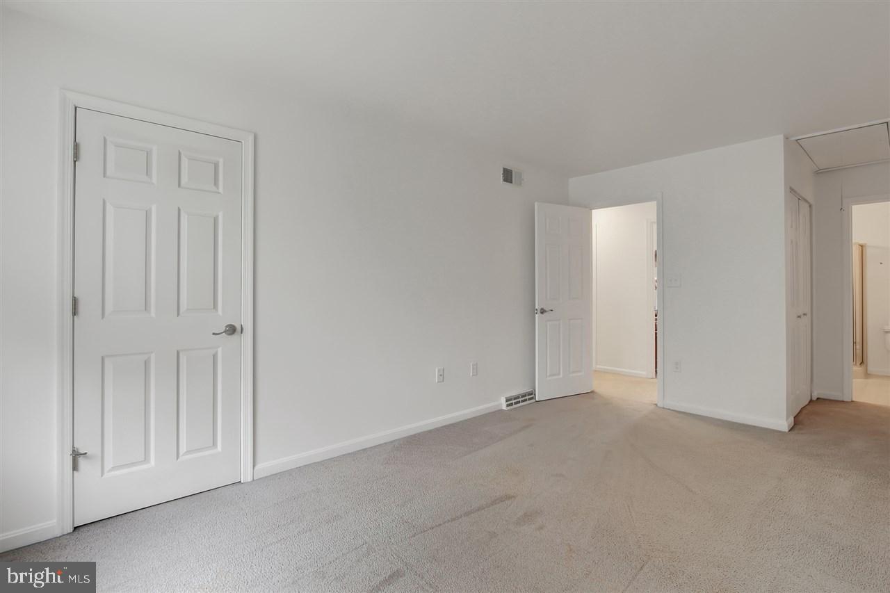 2940 Robin Road York, PA 17404 - Photo 16 of 27 Gallery Image 16