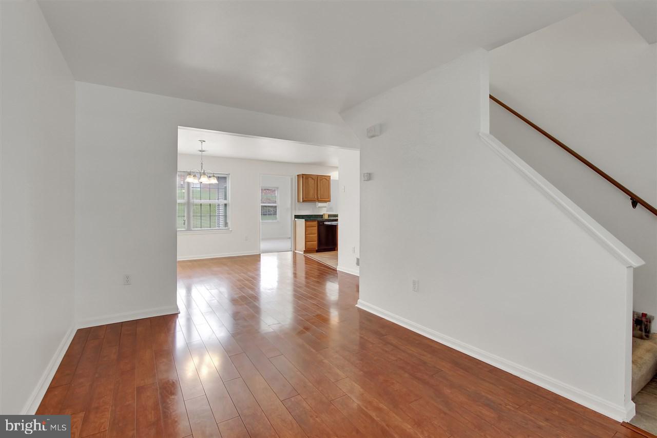 2940 Robin Road York, PA 17404 - Photo 3 of 27 Gallery Image 3