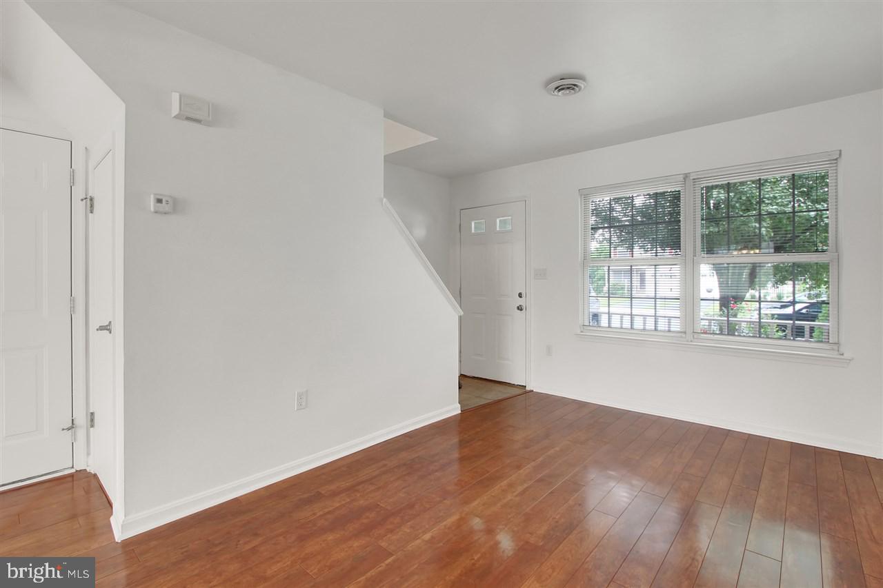 2940 Robin Road York, PA 17404 - Photo 4 of 27 Gallery Image 4