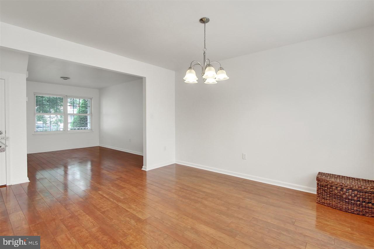 2940 Robin Road York, PA 17404 - Photo 6 of 27 Gallery Image 6