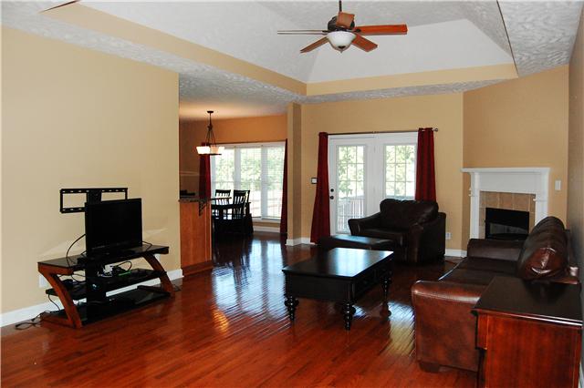 979 South Ridge Trail Clarksville, TN 37043 - Photo 5 of 20 Gallery Image 5