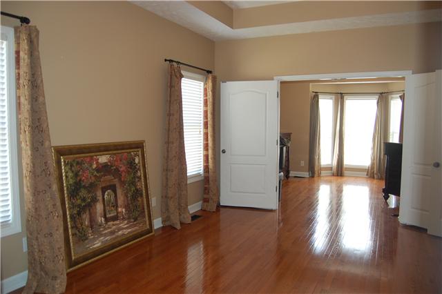 979 South Ridge Trail Clarksville, TN 37043 - Photo 8 of 20 Gallery Image 8