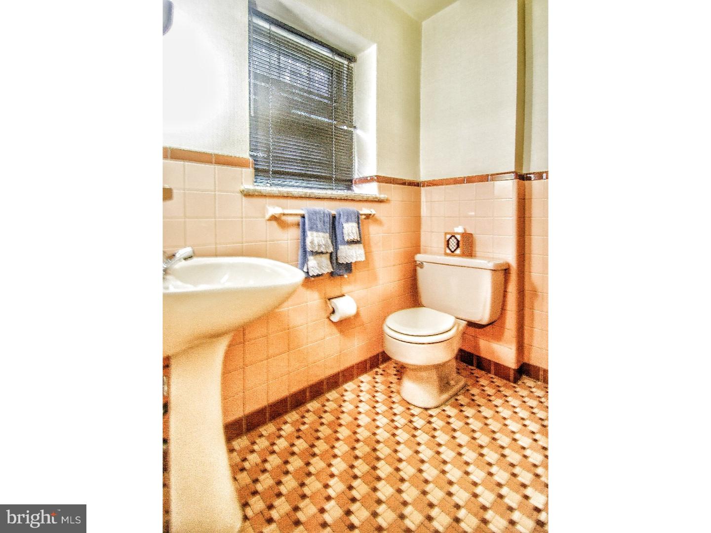 1137 Coventry Road Cheltenham, PA 19012 - Photo 18 of 25 Gallery Image 18