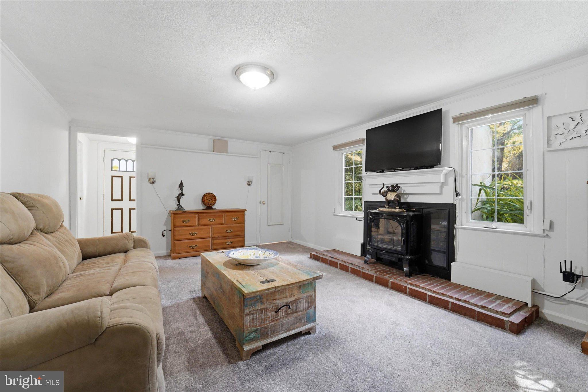 843 Sternermill Road Feasterville-Trevose, PA 19053 - Photo 17 of 49 Cozy living space with natural light.
