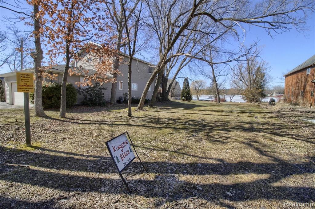 240 Kingston Road Leonard, MI 48367 - Photo 23 of 27