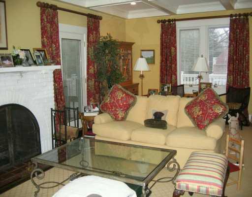 307 East Waldheim Road Fox Chapel, PA 15215 - Photo 3 of 8 Living Room.