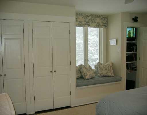 307 East Waldheim Road Fox Chapel, PA 15215 - Photo 6 of 8 Master Bedroom.