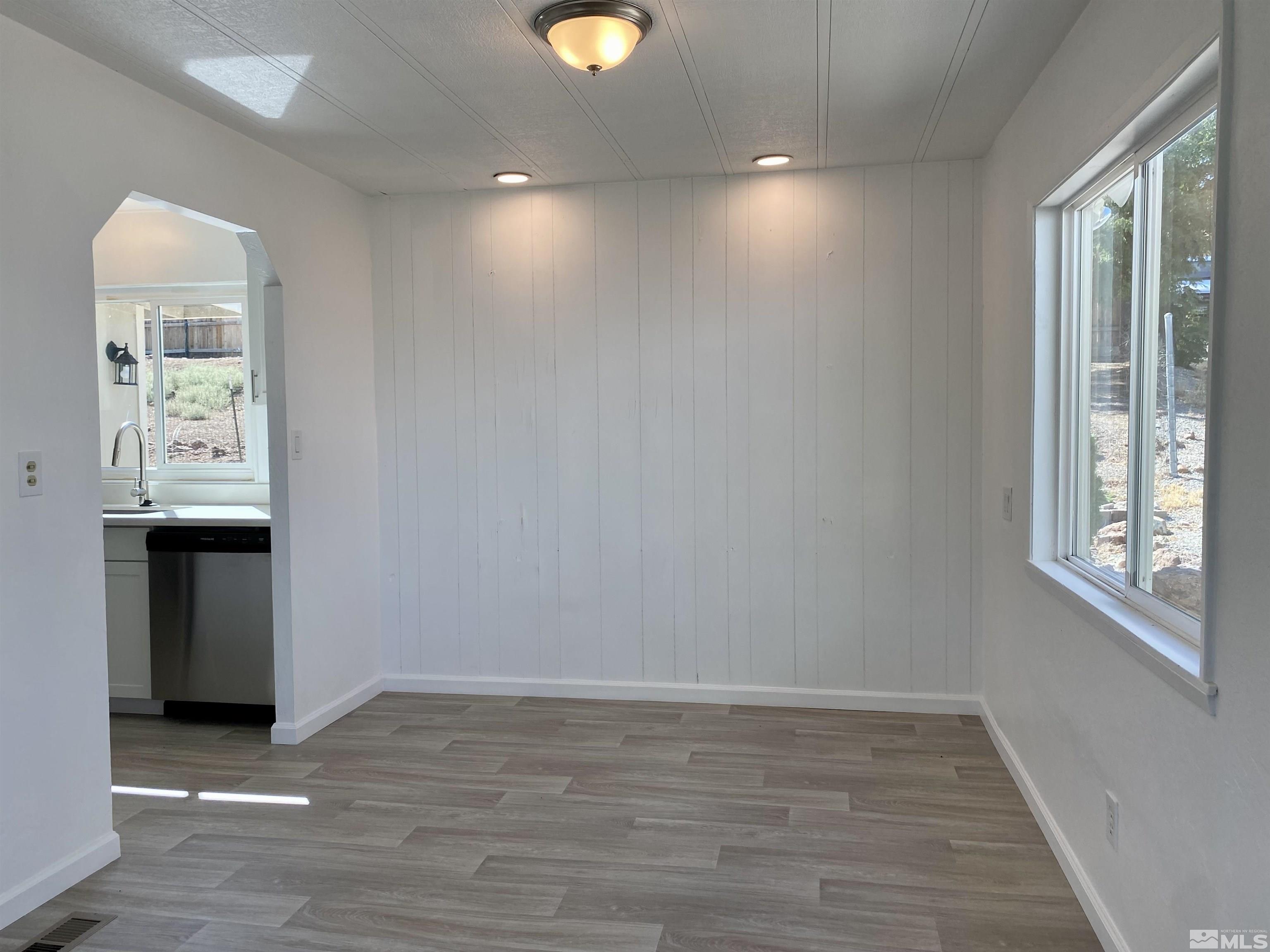 1675 Sagehen Lane Reno, NV 89506 - Photo 5 of 17 Photo 5