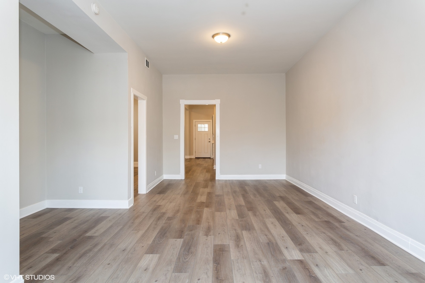 2909 North Ridgeway Avenue Chicago, IL 60618 - Photo 17 of 46