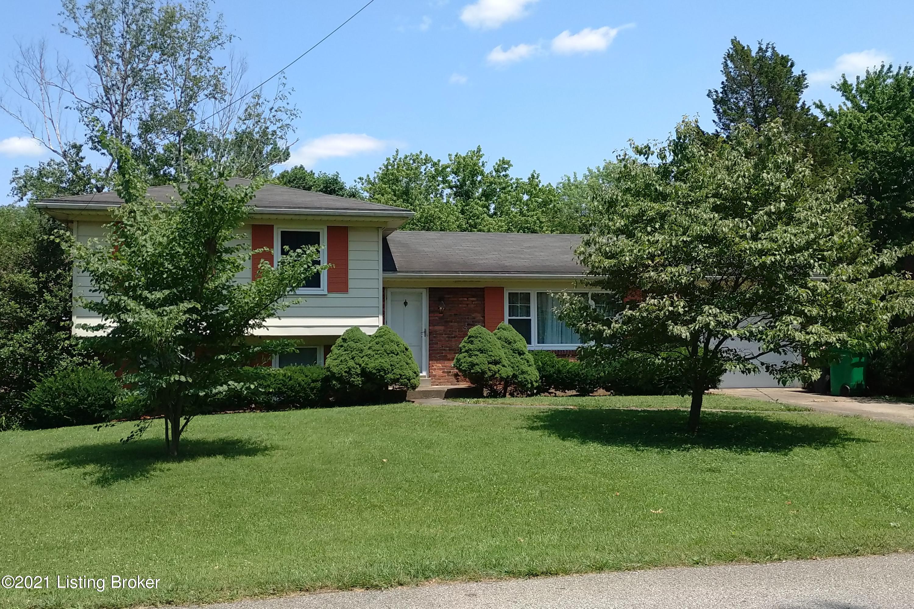 6503 Ridge Cliff Road Louisville, KY 40228 - Photo 55 of 55 FrontView1