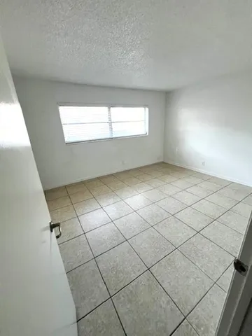 $1,350 | 1510 South Federal Highway, Unit 7, Lake Worth Beach, FL 33460