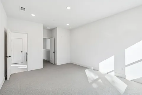 $425,000 | 428 Waterscape Drive, Unit 1338, Hickory Creek, TX 75065