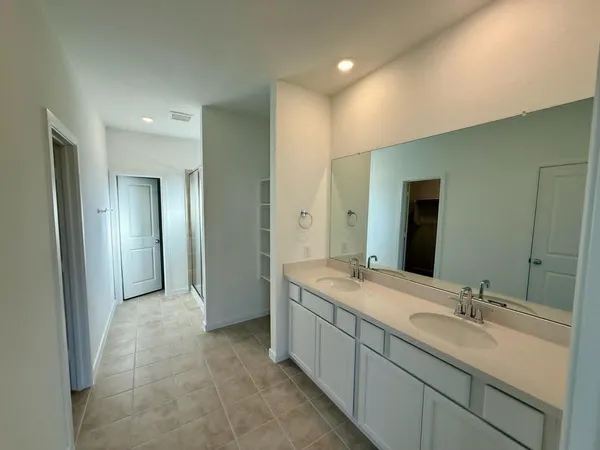 $2,950 | 22142 Paula Bluff Lane, Cypress, TX 77433