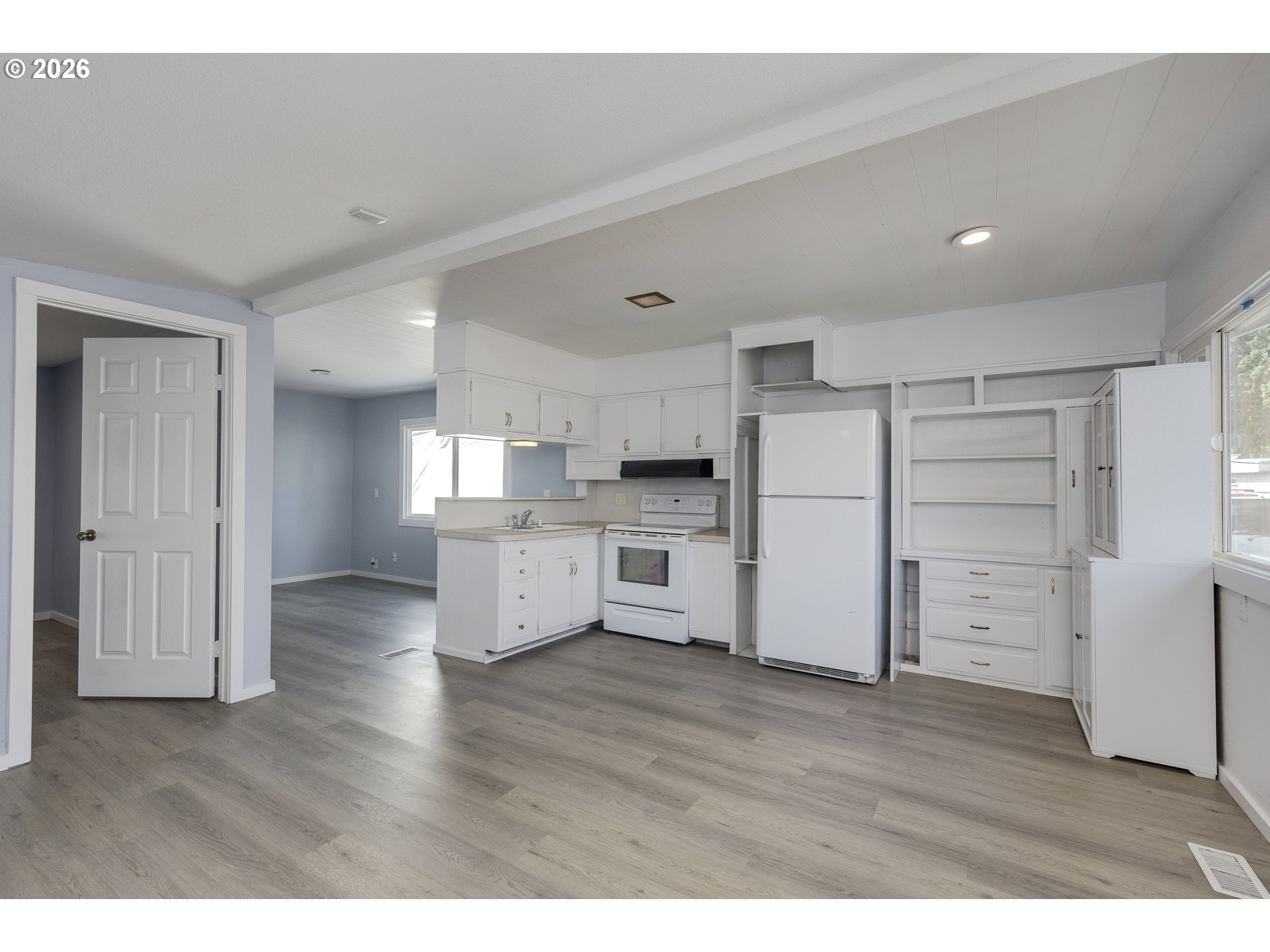 316 Southwest Baseline Street, Unit 3 Hillsboro, OR 97123 - Photo 4 of 13