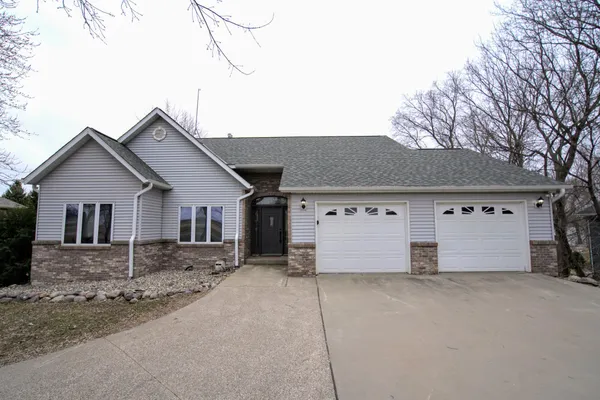 $675,000 | 23441 735th Avenue, Dassel, MN 55325
