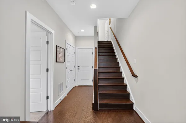 $799,990 | 5138 Longstone Way, North Bethesda, MD 20852