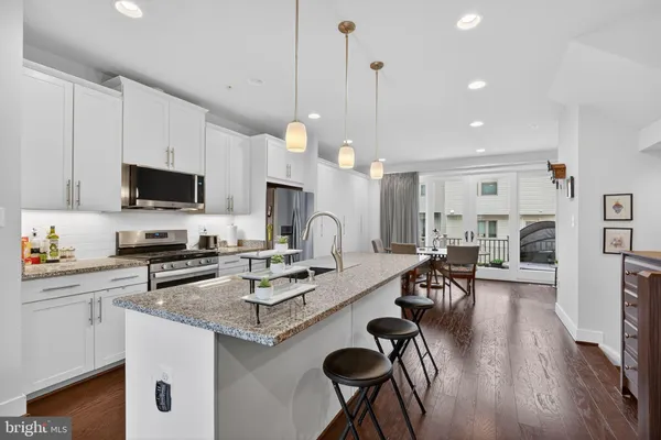 $799,990 | 5138 Longstone Way, North Bethesda, MD 20852