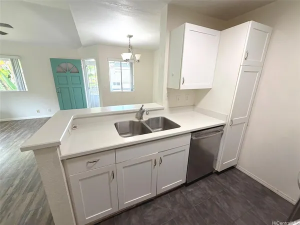 $2,700 | 95-664 Wikao Street, Unit L206, Mililani, HI 96789