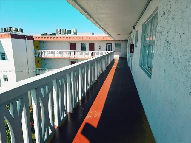 $135,000 | 4140 Northwest 44th Avenue, Unit 411, Lauderdale Lakes, FL 33319