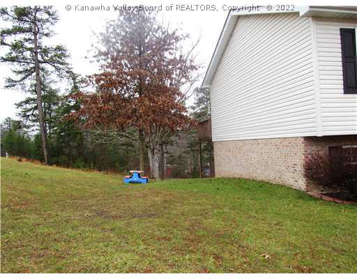 122 Middle Coach Road Hurricane, WV 25526 - Photo 10 of 12 Exterior Front.