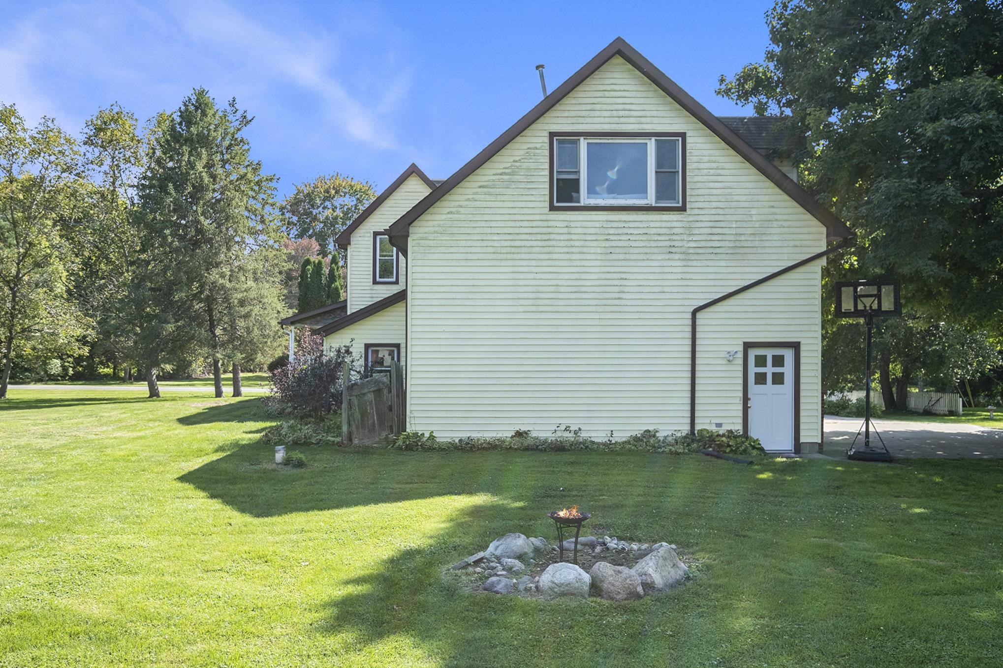 11815 Goodall Road Durand, MI 48429 - Photo 26 of 39 50154607-7abc25b9-a640-4edb-8203-b1b537b2635c.JPG