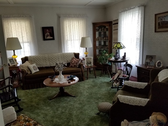 17 Edwards Street Keene, NH 03431 - Photo 3 of 26