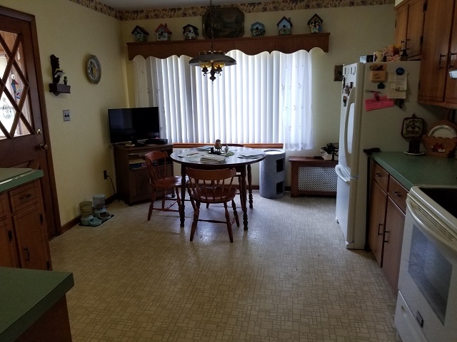 17 Edwards Street Keene, NH 03431 - Photo 8 of 26