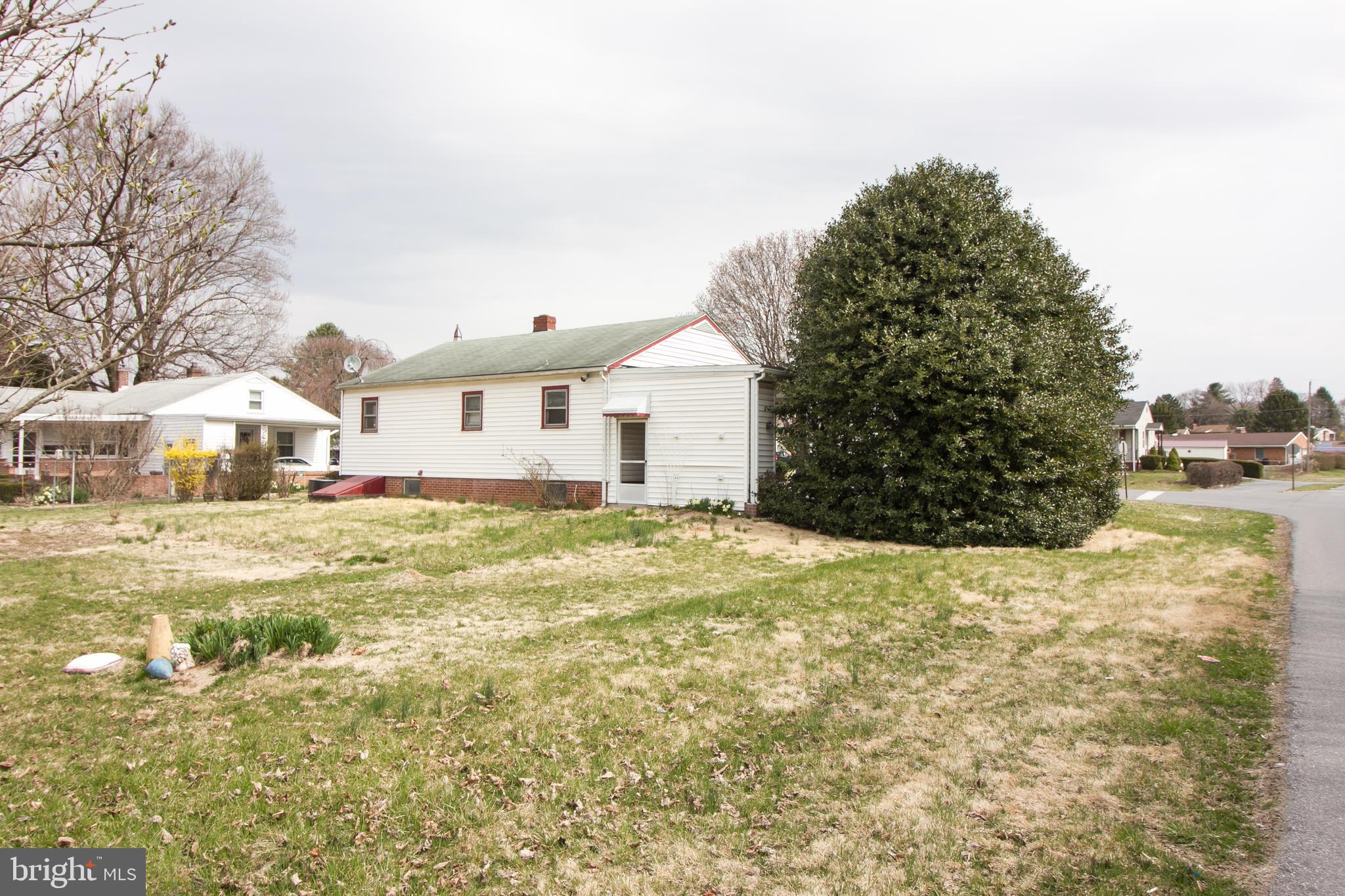 54 Harvard Road Hagerstown, MD 21742 - Photo 6 of 28 Gallery Image 6