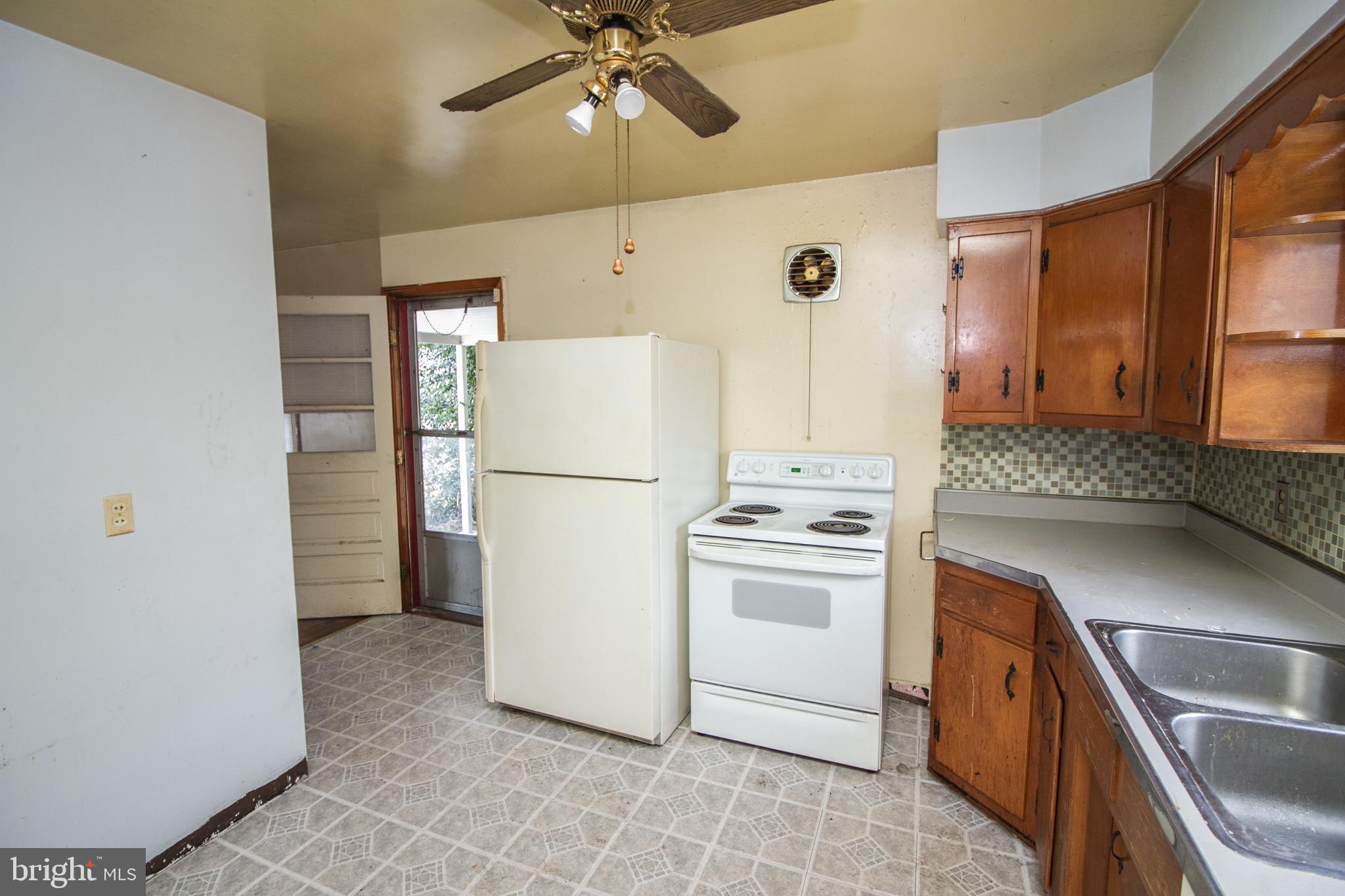 54 Harvard Road Hagerstown, MD 21742 - Photo 10 of 28 Gallery Image 10
