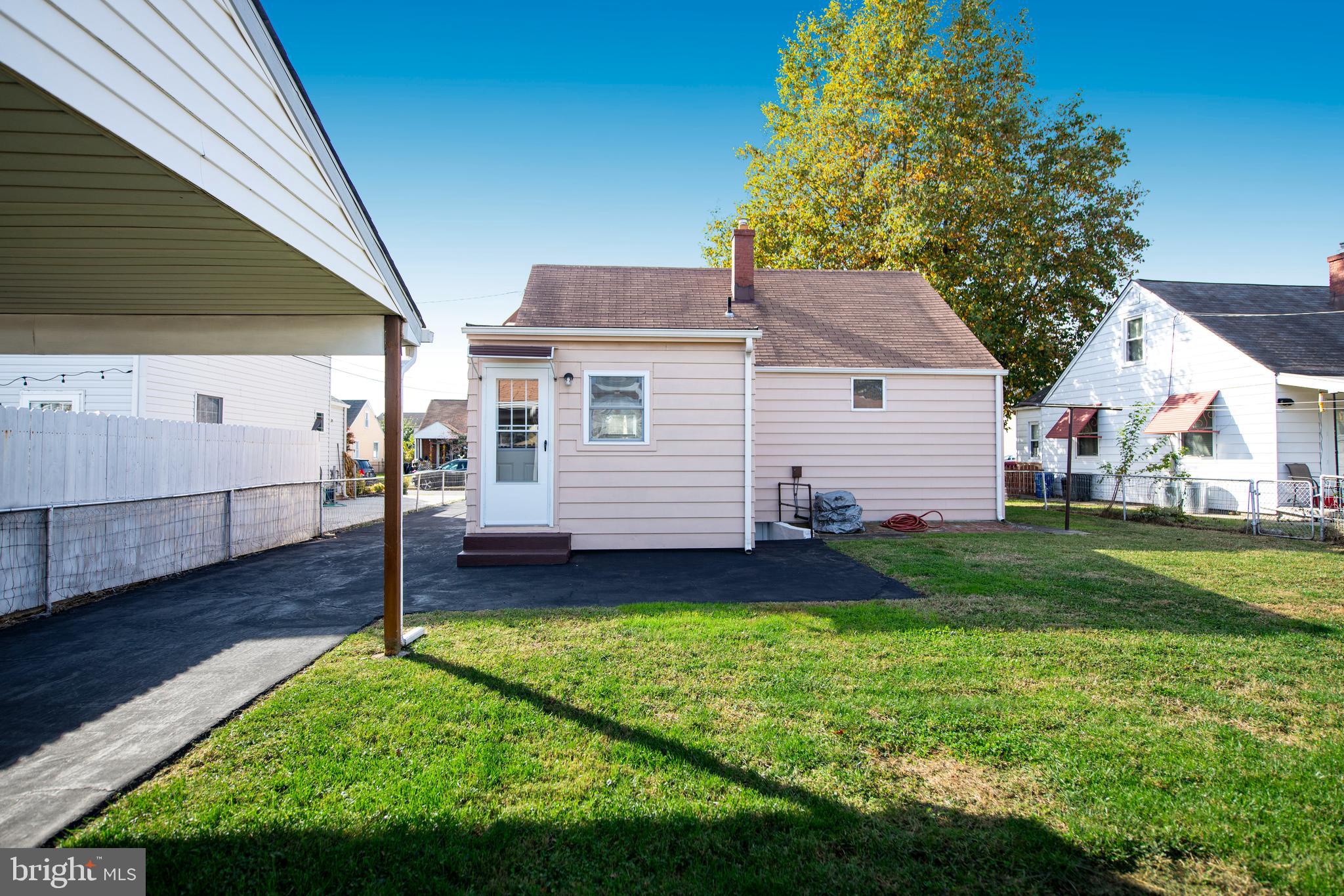 8226 Longpoint Road Dundalk, MD 21222 - Photo 27 of 31
