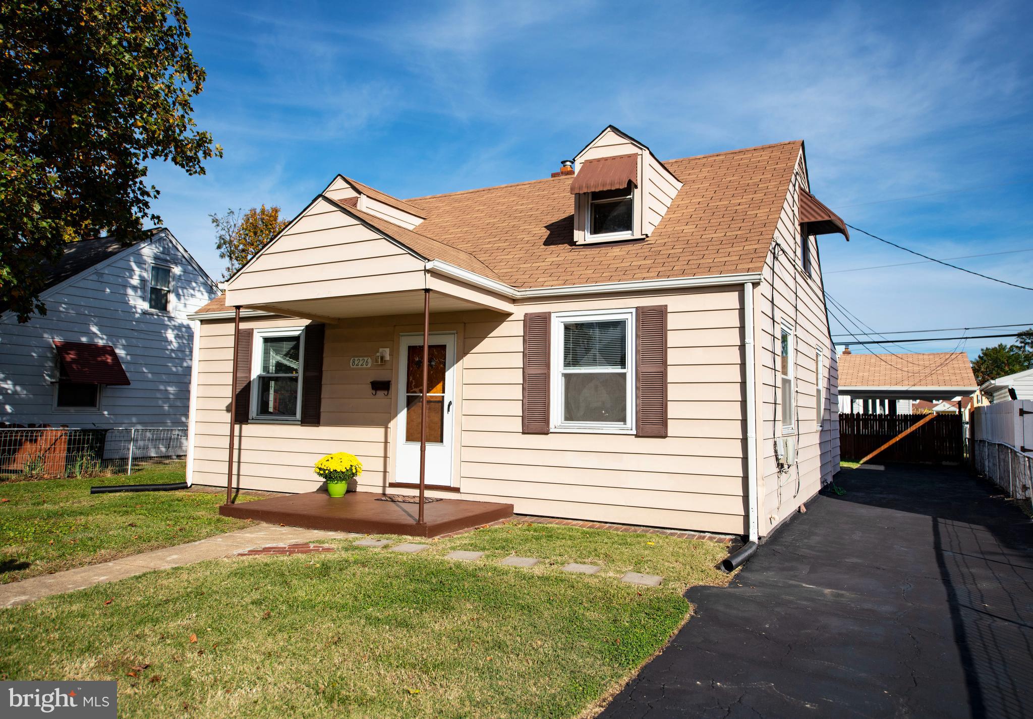 8226 Longpoint Road Dundalk, MD 21222 - Photo 4 of 31