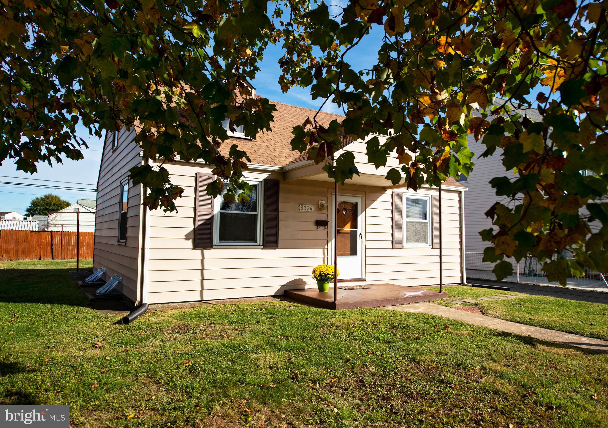 8226 Longpoint Road Dundalk, MD 21222 - Photo 5 of 31