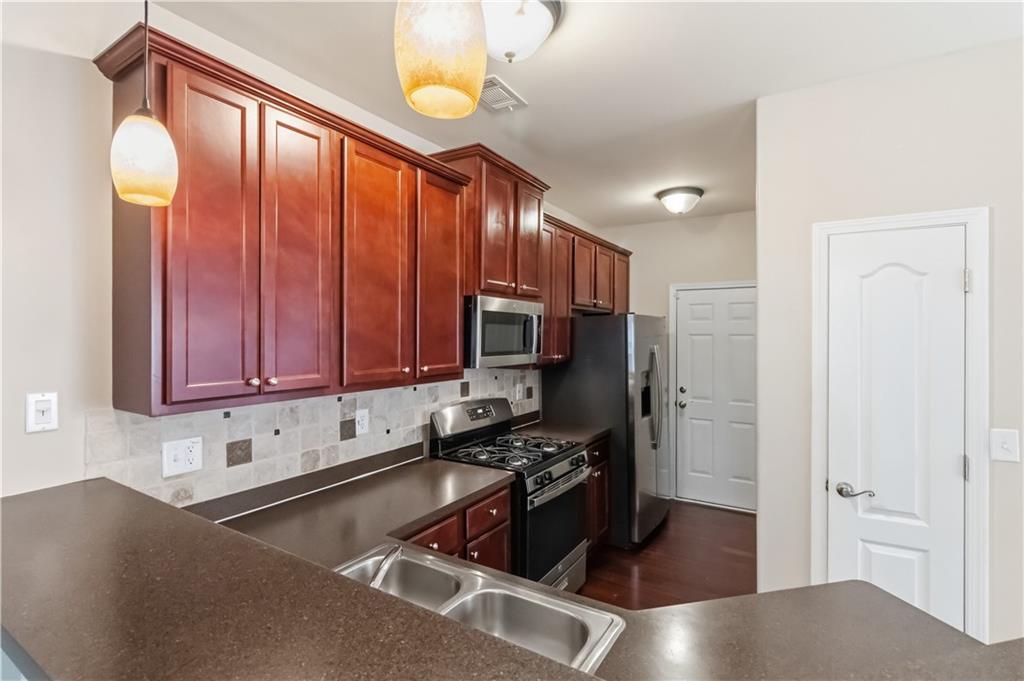 6273 Colonial View Fairburn, GA 30213 - Photo 18 of 35