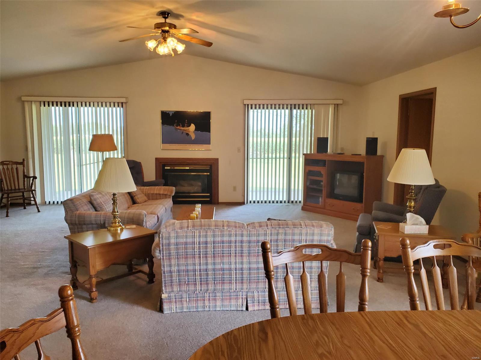 17440 Highline Road Carlyle, IL 62231 - Photo 5 of 19