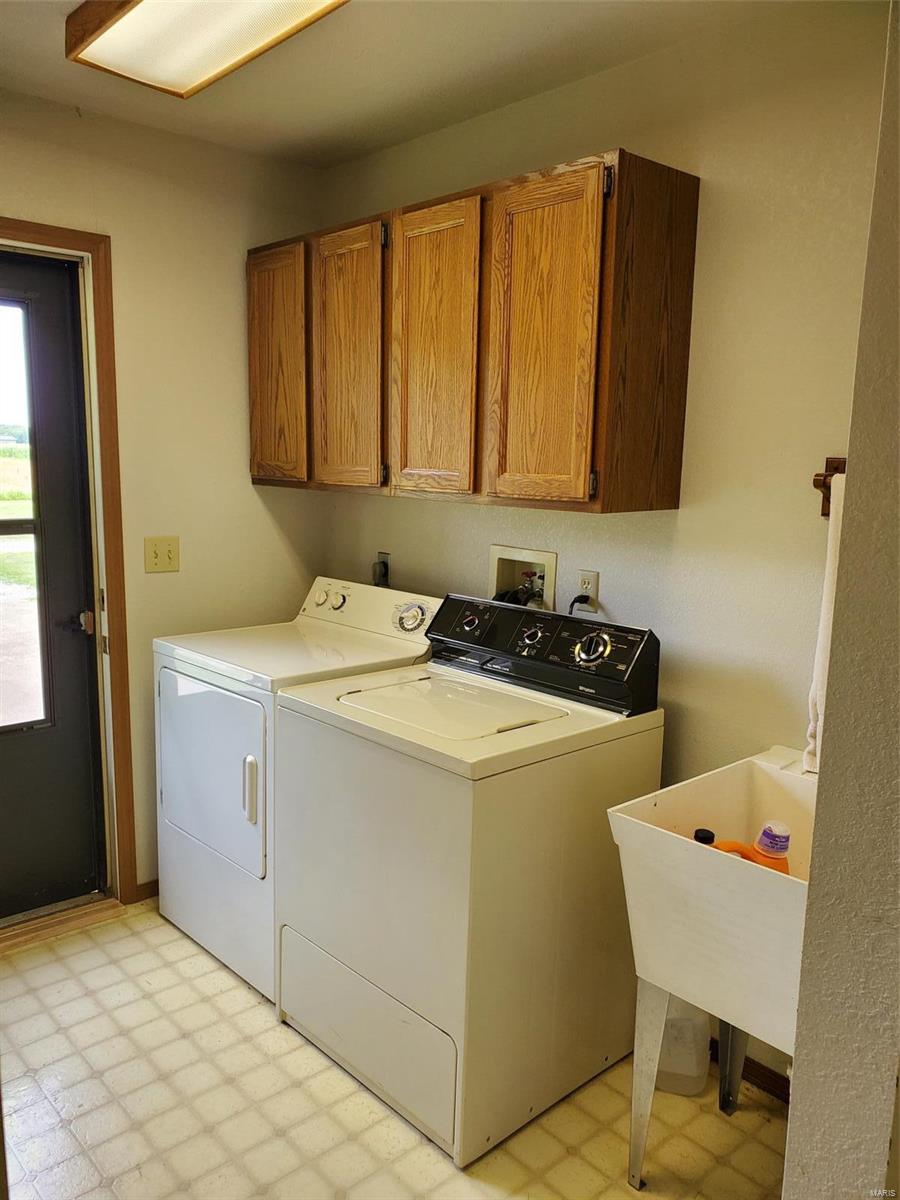 17440 Highline Road Carlyle, IL 62231 - Photo 8 of 19