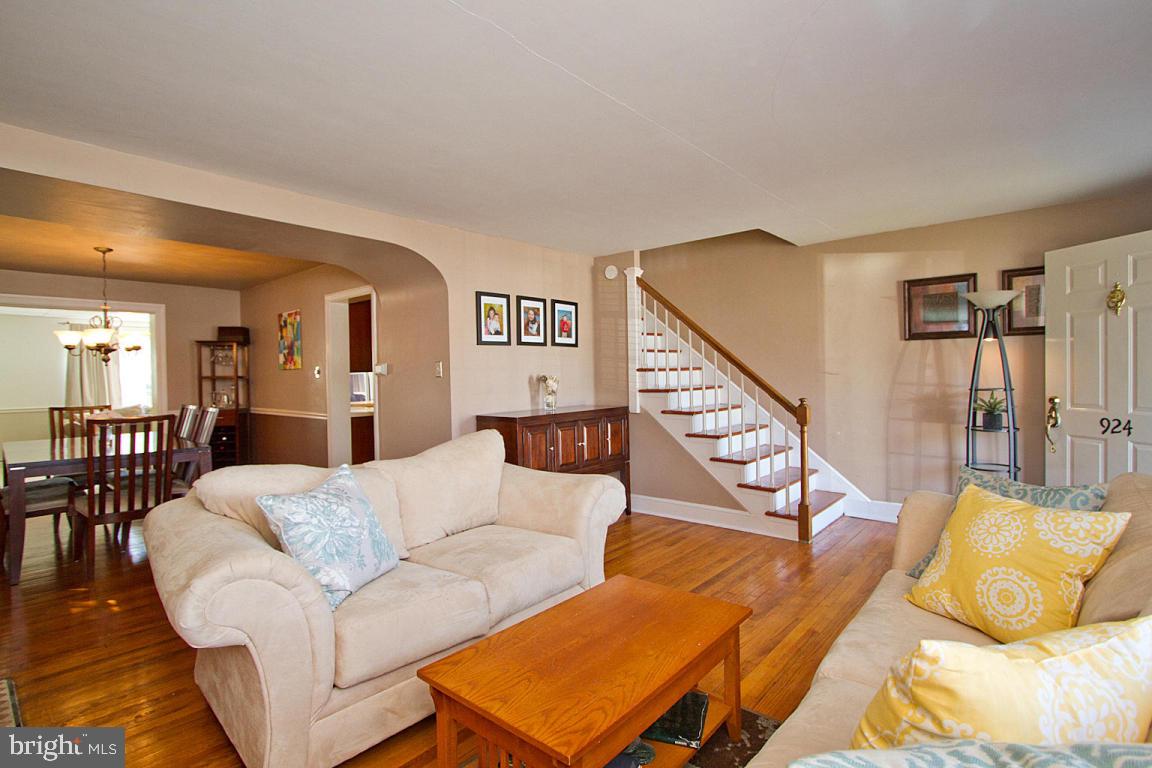 924 Pleasure Road Lancaster, PA 17601 - Photo 3 of 44 Gallery Image 3