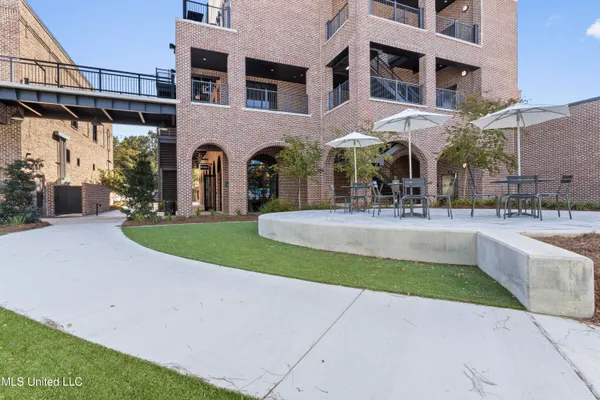 $399,000 | 1515 Government Street, Unit A302, Ocean Springs, MS 39564