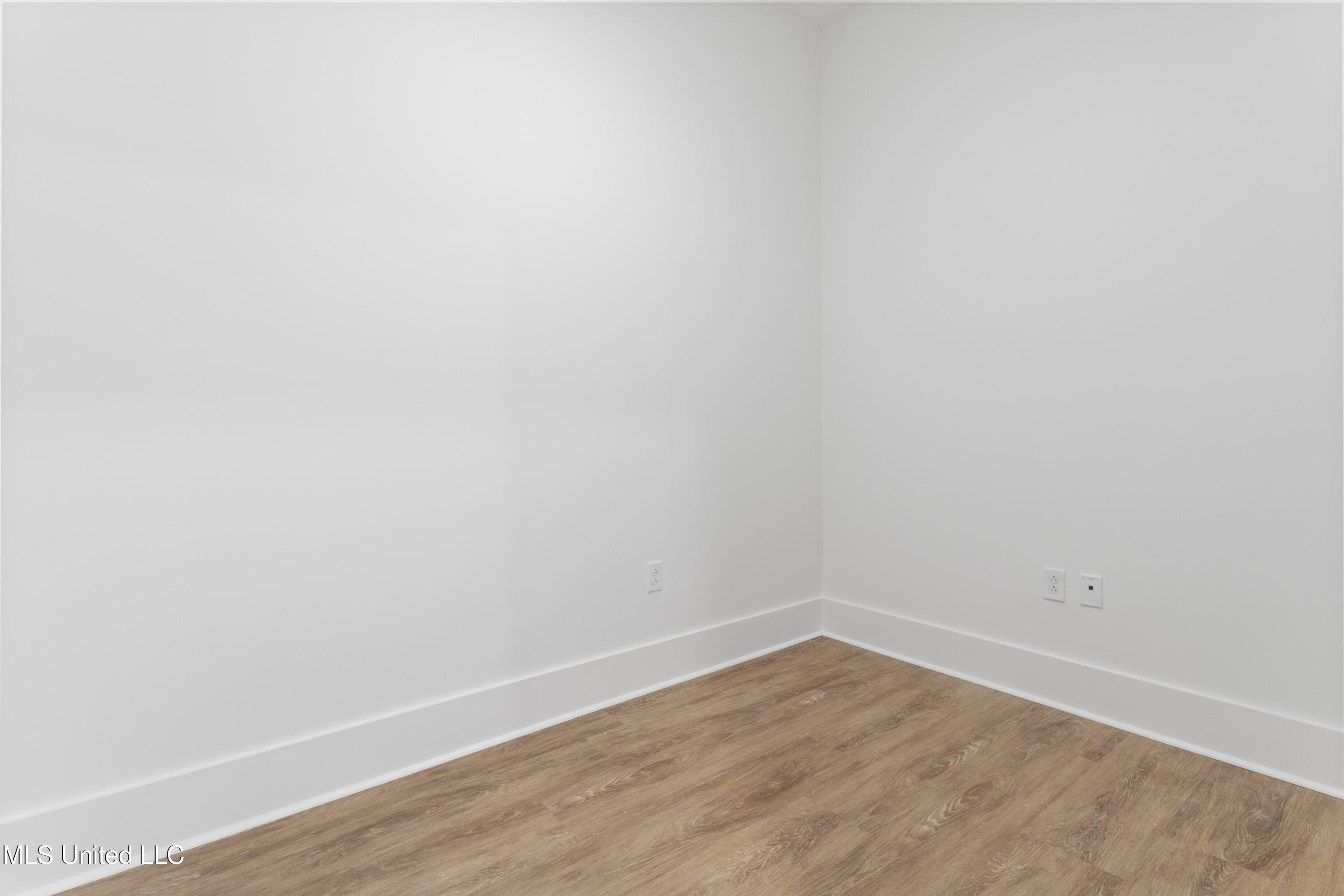 1515 Government Street, Unit A302 Ocean Springs, MS 39564 - Photo 22 of 38 Bedroom 2