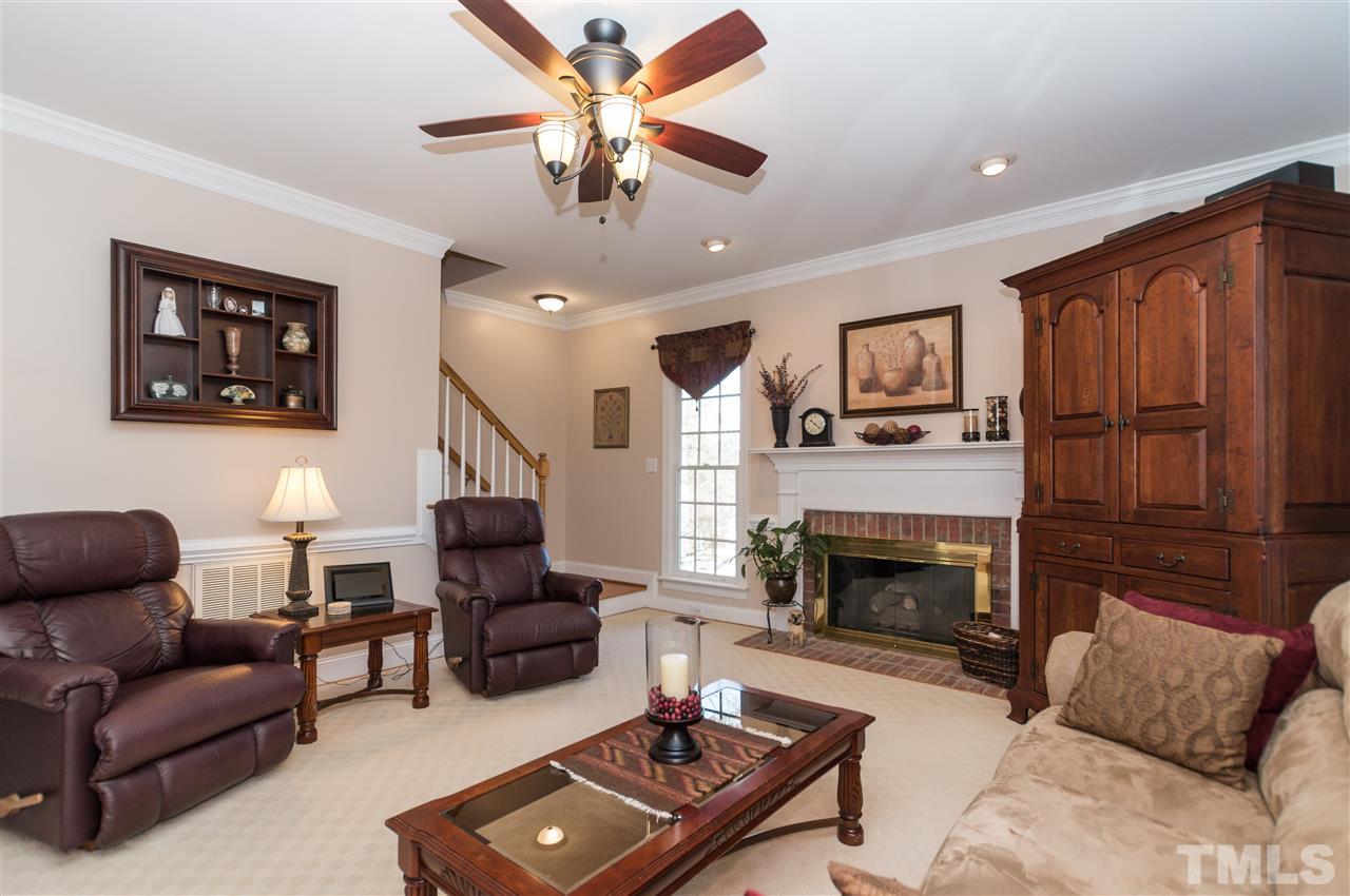 2316 Primrose Valley Court Raleigh, NC 27613 - Photo 8 of 25 Gallery Image 8